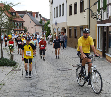 Nordic Walking Wettbewerb beim Frnkischen Schweiz Marathon 2008